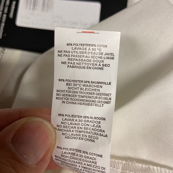 NWT Pretty Little Thing White Sleeveless Ruffle Top - Picture 8 of 8